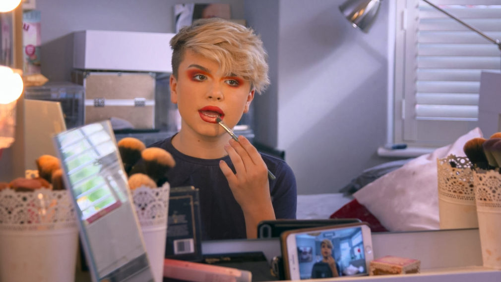 Follows Aspiring 14-Year-Old Makeup Superstar (VIDEO)