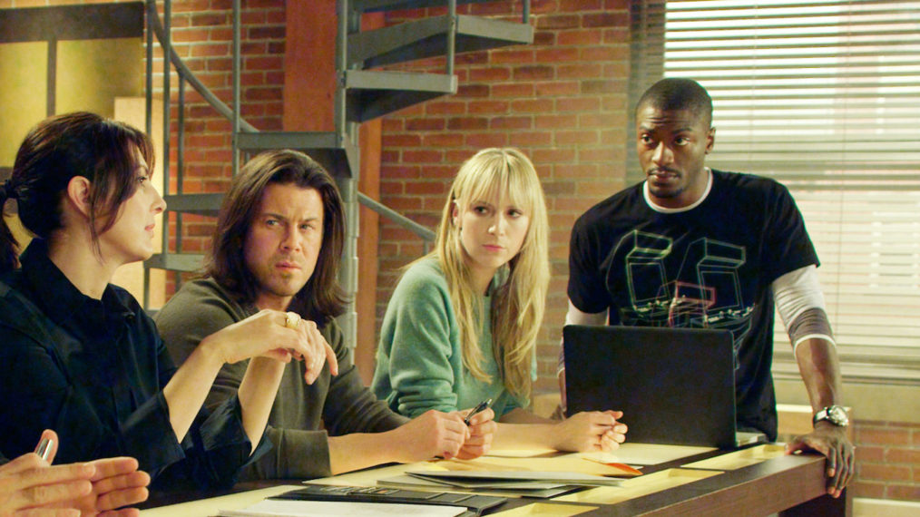 Leverage - Timothy Hutton, Gina Bellman, Christian Kane, Beth Riesgraf, Aldis Hodge