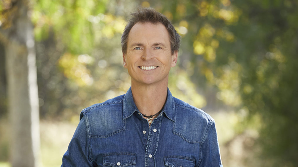 the amazing race phil keoghan