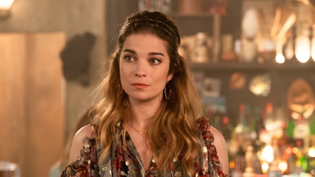 Schitt's Creek Annie Murphy Season 6