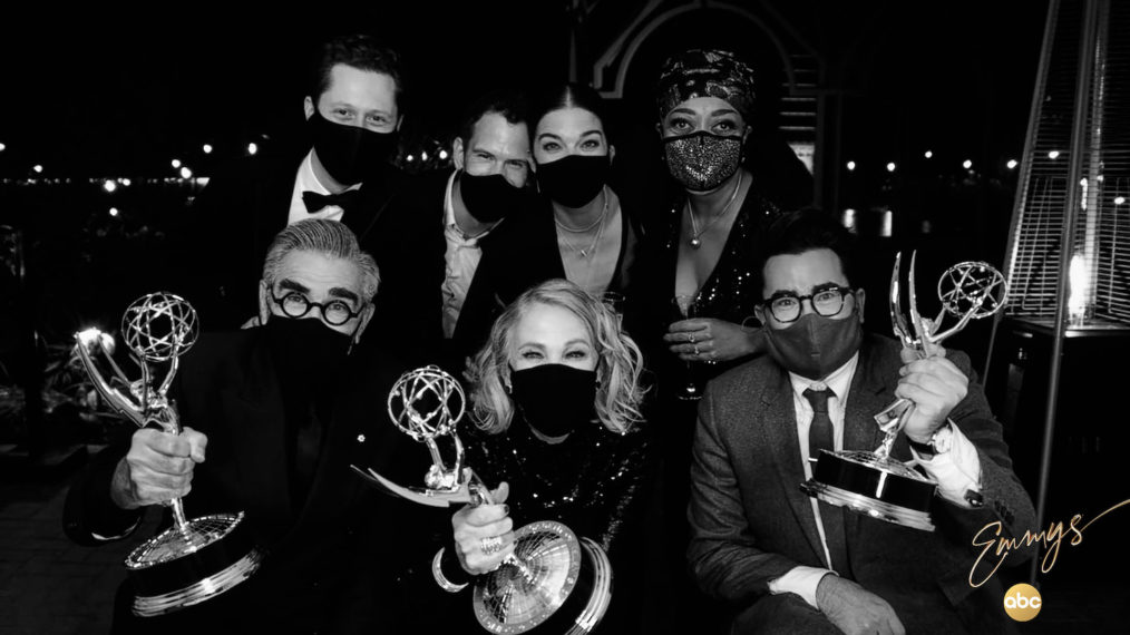 Emmys 2020 Winner Portrait Schitt's Creek Cast - Eugene Levy, Catherine O'Hara, Dan Levy, Noah Reid, Andrew Cividino, Annie Murphy, Karen Robinson