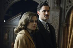 Emma Paetz and Thomas Wayne in Pennyworth - Season 1 Episode 7 - 'Julie Christie'