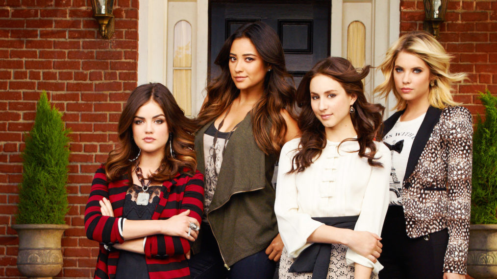 Pretty Little Liars - Lucy Hale, Shay Mitchell, Troian Bellisario, Ashley Benson