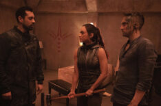 Richard Harmon, Lindsey Morgan, and Sachin Sahel in The 100 - 'The Dying of the Light'