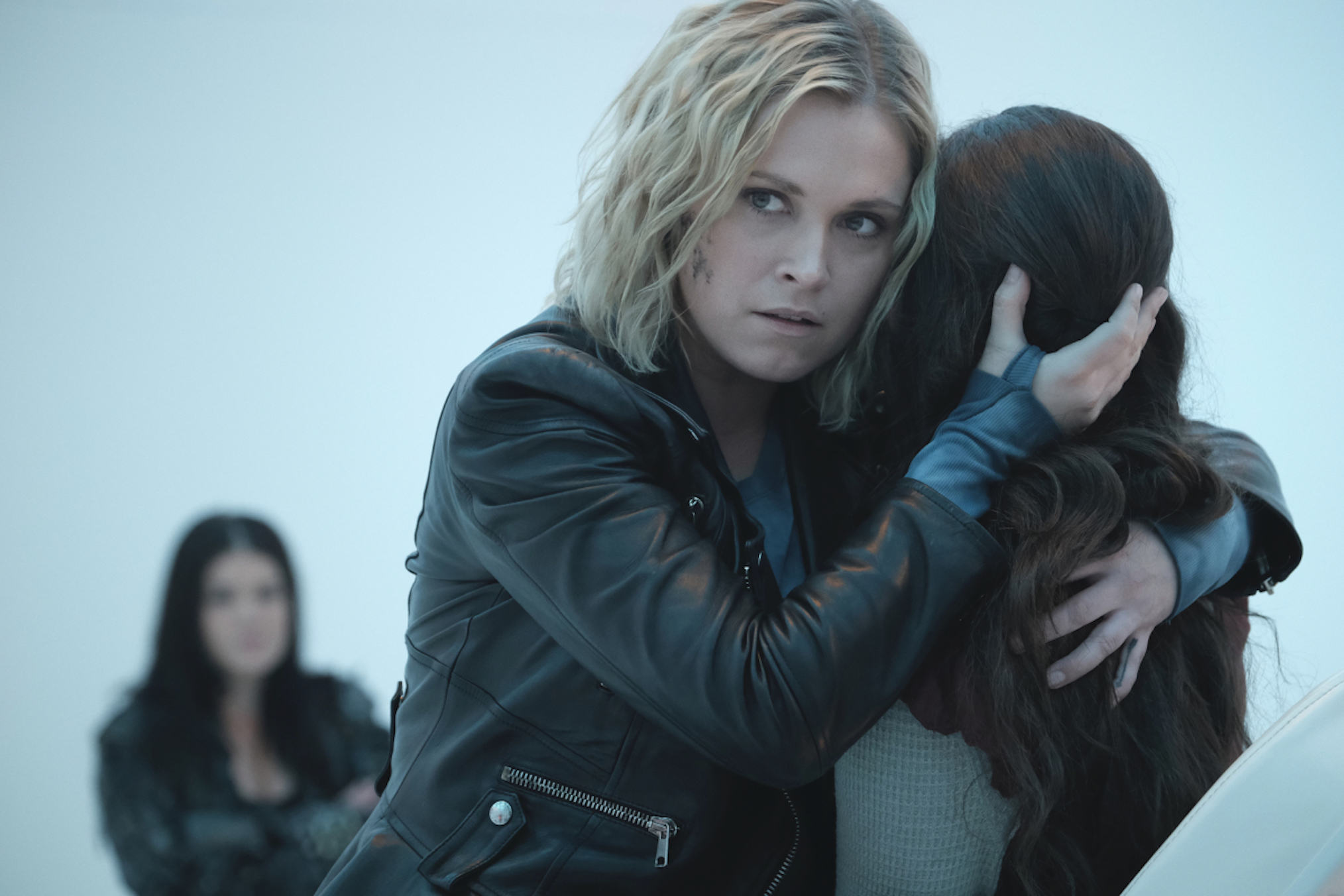 The 100 Ending Throws Ep Jason Rothenberg Directly Into The Last War The 100 Ending Throws Ep Jason Rothenberg Directly Into The Last War