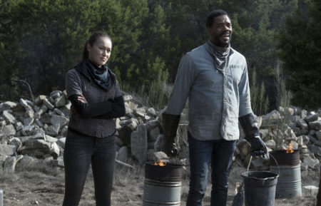 Alycia Debnam-Carey and Colman Domingo in Fear the Walking Dead - Welcome to the Club