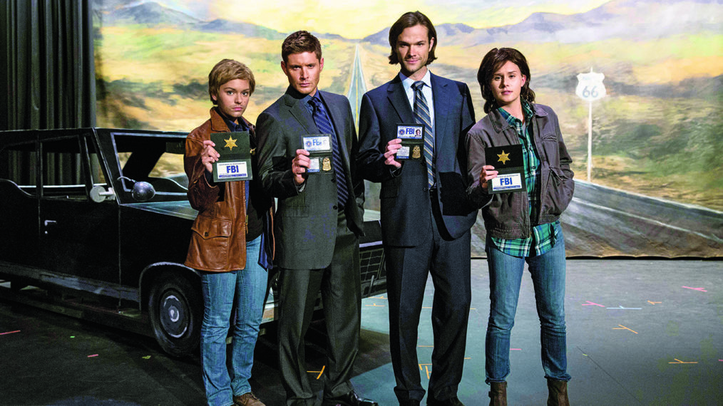 Alyssa Lynch as Siobhan, Jensen Ackles as Dean, Jared Padalecki as Sam, Natalie Sharp as Maggie in Supernatural - 'Fan Fiction'
