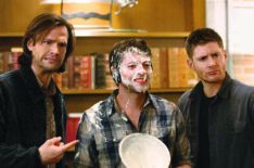 Supernatural - Behind the scenes of 'Mother's Little Helper' with Jared Padalecki, Misha Collins, and Jensen Ackles
