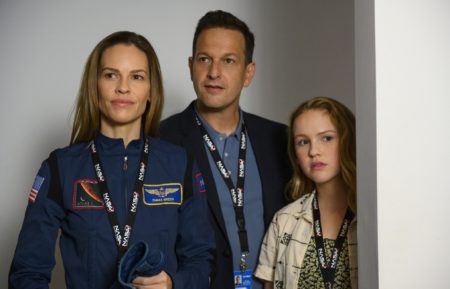 Away - Hilary Swank, Josh Charles, Tabitha Bateman