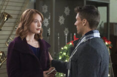 Alicia Witt and Andrew Walker in Christmas Tree Lane Meg Nate