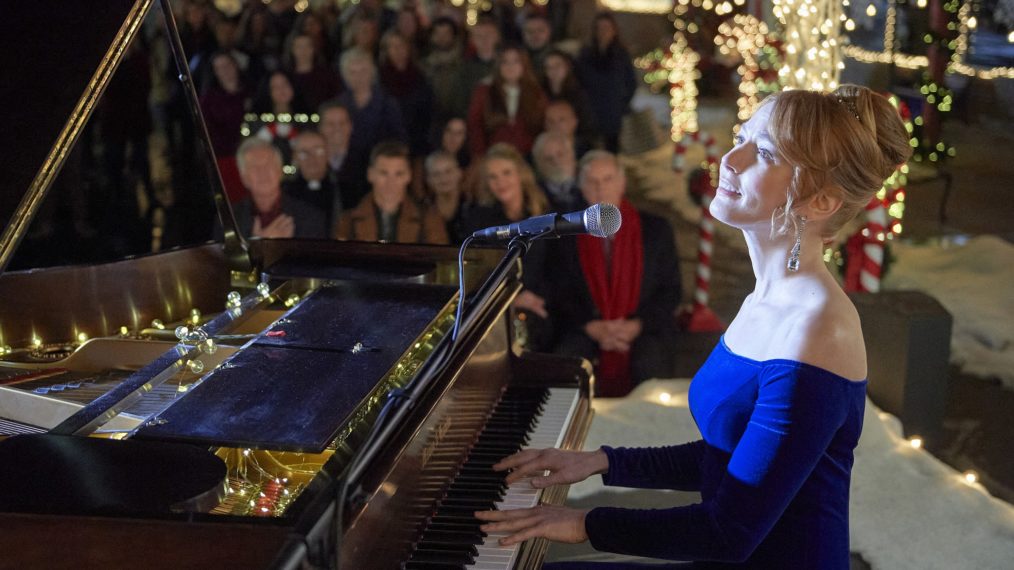 Alicia Witt in Christmas Tree Lane on Hallmark Movies & Mysteries