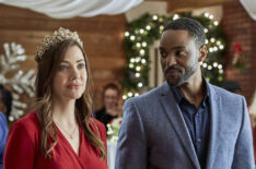 Julie Gonzalo and Ronnie Rowe Jr. in Jingle Bell Bride
