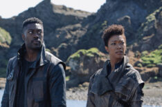 David Ajala and Sonequa Martin-Green in Star Trek Discovery - Book Burnham