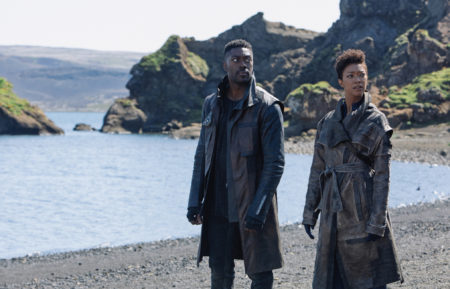 David Ajala and Sonequa Martin-Green in Star Trek Discovery - Book Burnham