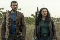 Nico Tortorella as Felix and Aliyah Royale as Iris- The Walking Dead: World Beyond - Season 1, Episode 5