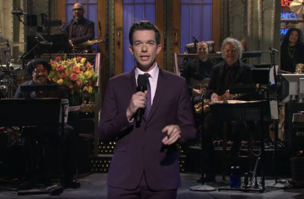 John Mulaney pronuncia su monólogo de apertura en SNL de octubre de 2020