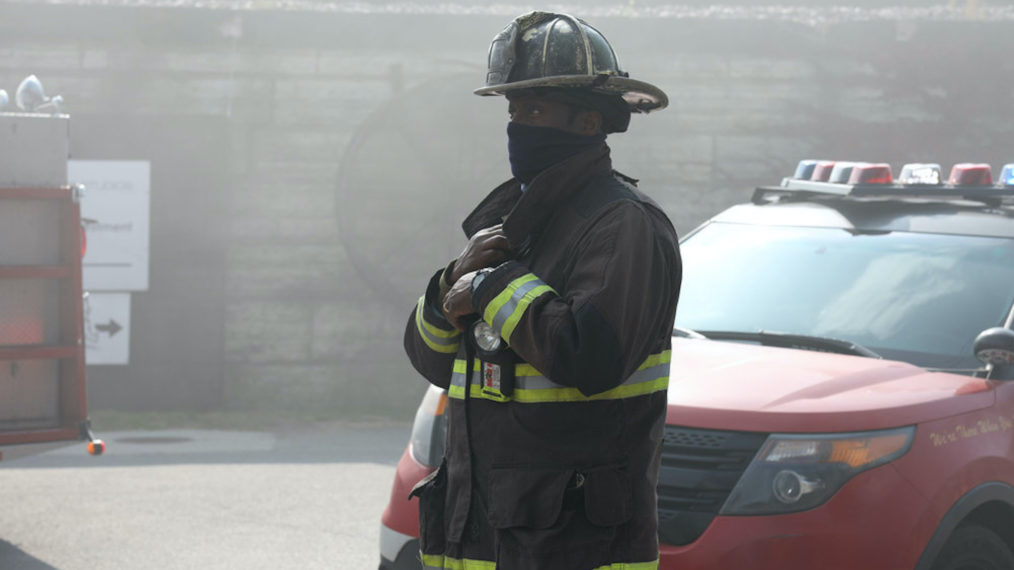 Eamonn Walker as Wallace Boden in the Season 9 Premiere of Chicago Fire - 'Rattle Second City