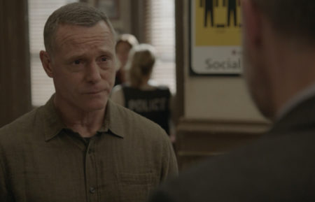 Jason Beghe Chicago PD Season 8 Episode 2 Voight