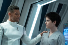 Wilson Cruz and Blu del Barrio in Star Trek Discovery