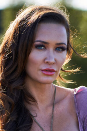 Ashley Mitchell Headshot
