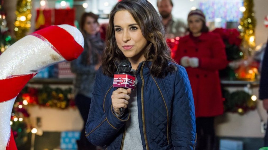 Lacey Chabert in Family For Christmas