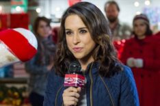 Lacey Chabert in Family For Christmas