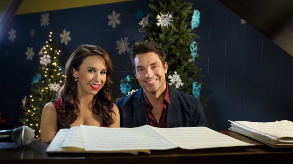 A Christmas Melody - Lacey Chabert and Brennan Elliott