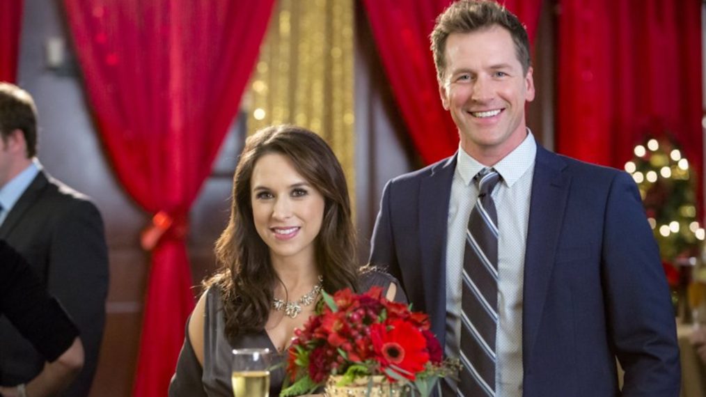 A Wish For Christmas - Lacey Chabert and Paul Greene