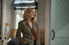 'Call Your Mother's Kyra Sedgwick on How Kevin Bacon Helped Inspire Her to Do a Comedy