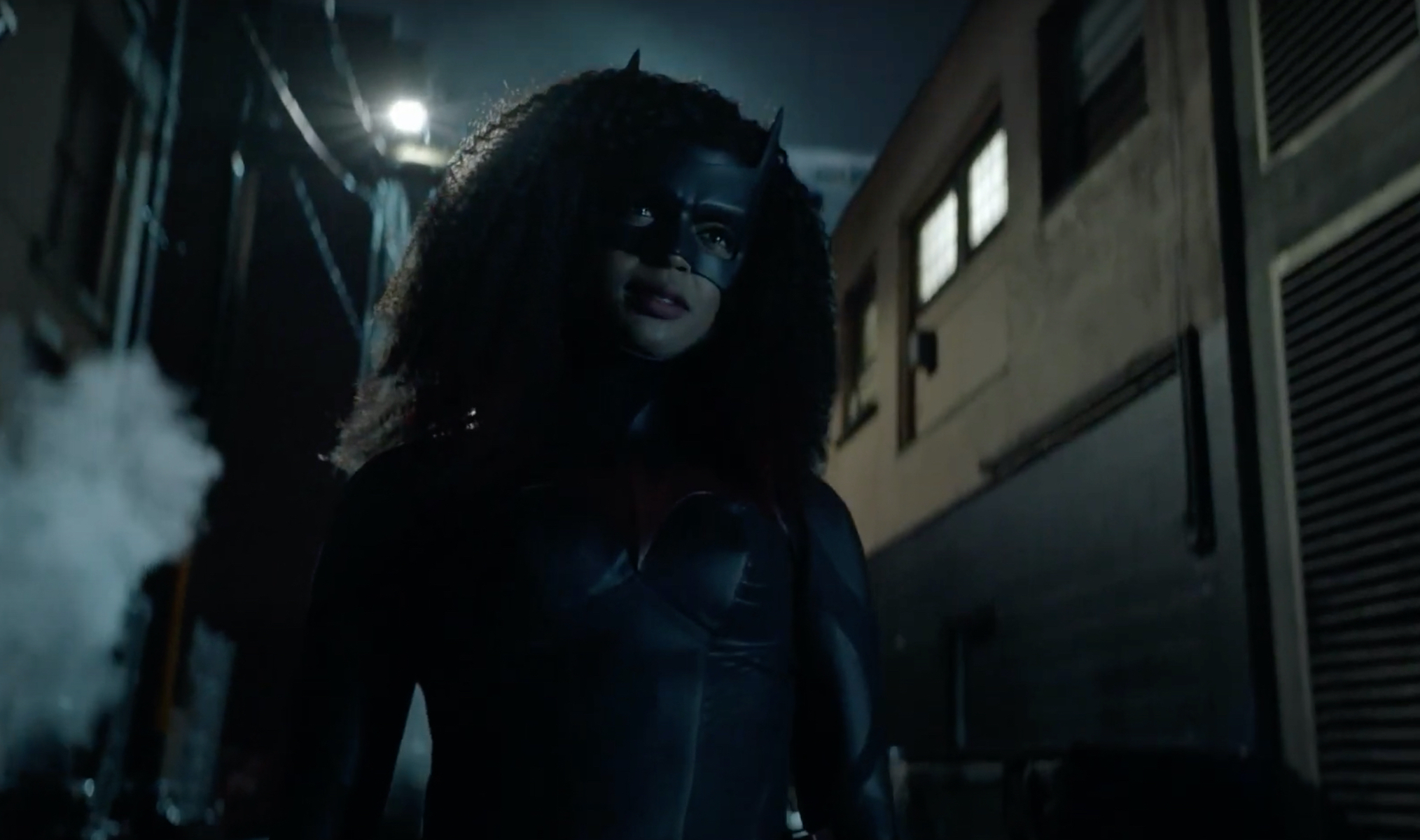 #'Batwoman' Season 2 Trailer: Ryan Wilder in Action & Kate's