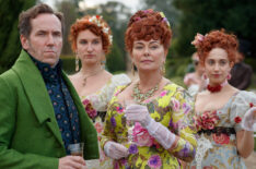 Ben Miller as Lord Featherington, Bessie Carter as Prudence Featherington, Polly Walker as Portia Featherington, and Harriet Cains as Phillipa Featherington