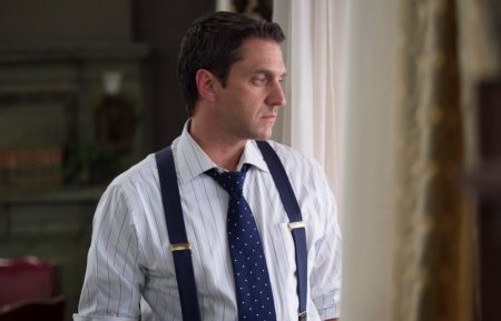 Raúl Esparza - Wikipedia