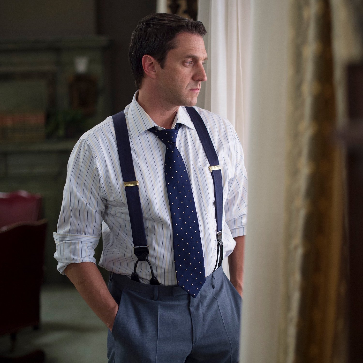 Law Order Svu Raul Esparza Returns As Barba Video Burada Biliyorum