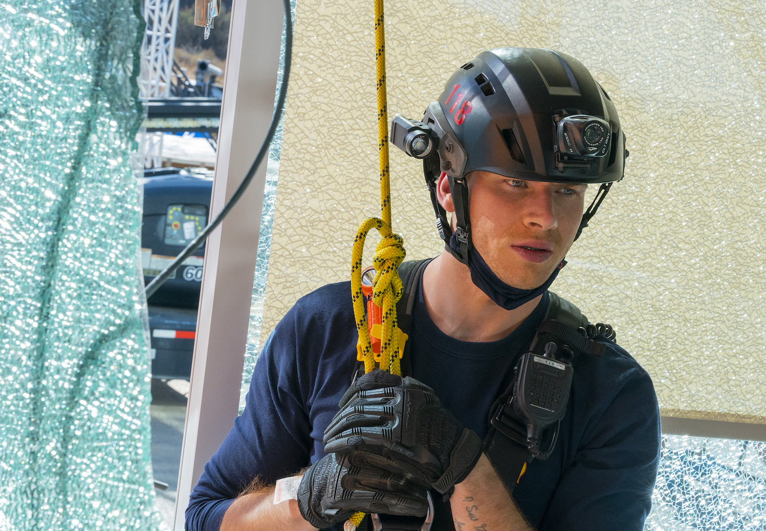 Download 9-1-1 Buck Girlfriend Season 4 Images