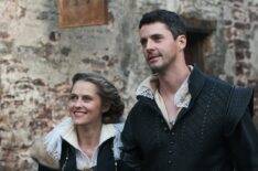 Teresa Palmer and Matthew Goode in A Discovery of Witches - Season 2