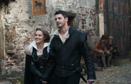 Teresa Palmer and Matthew Goode in A Discovery of Witches - Season 2