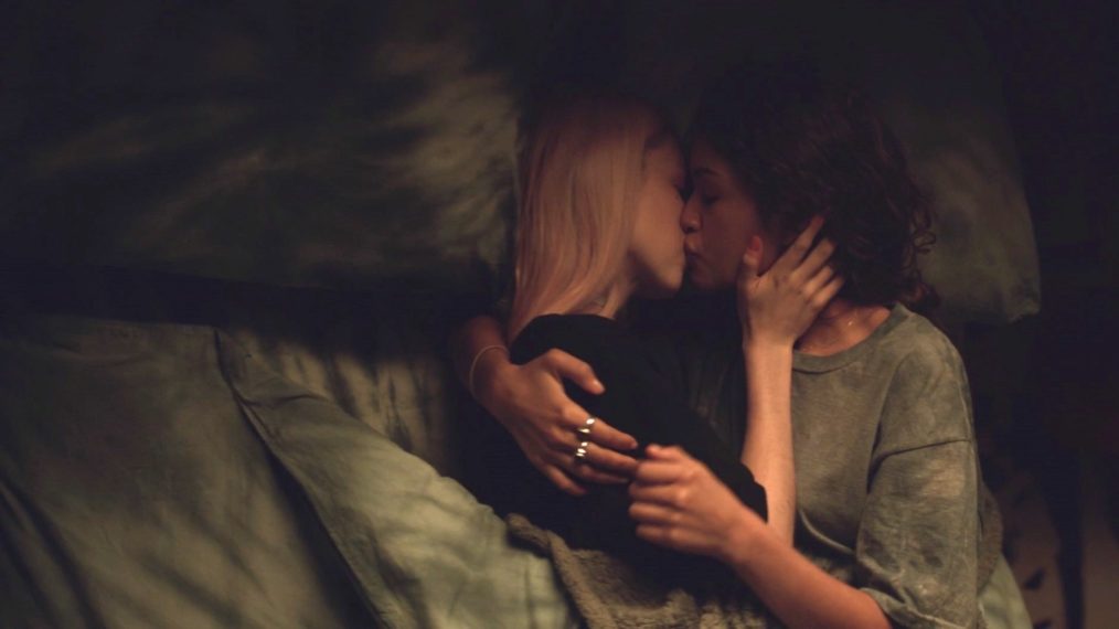 Euphoria - Hunter Schafer as Jules and Zendaya as Rue - first kiss - Season 1, Episode 4