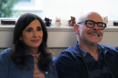 The Unicorn - Michaela Watkins as Delia, Rob Corddry as Forrest