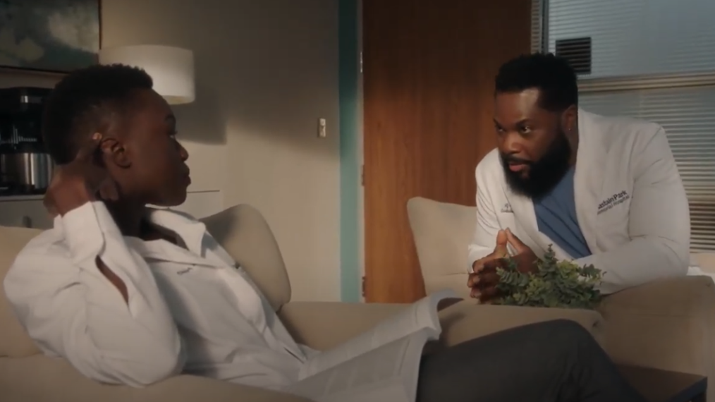 #’The Resident’: Mina & AJ Set Rules for Their Romantic & Professional Lives (VIDEO)