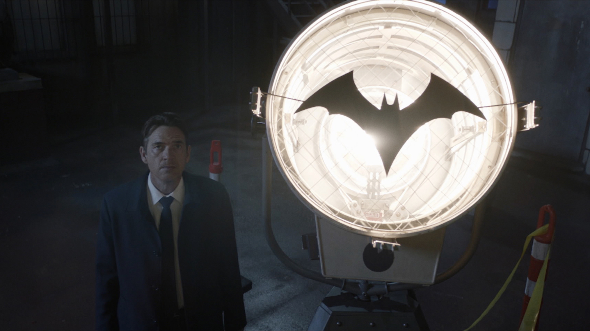 Dougray Scott Batwoman Season 2 Premiere Jacob Kane Bat Signal