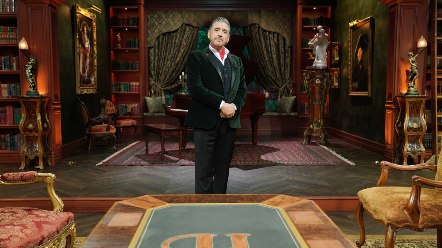 Craig Ferguson on Playing Detective \u0026 Hosting 'The Hustler' Game Show, image size:1420x798