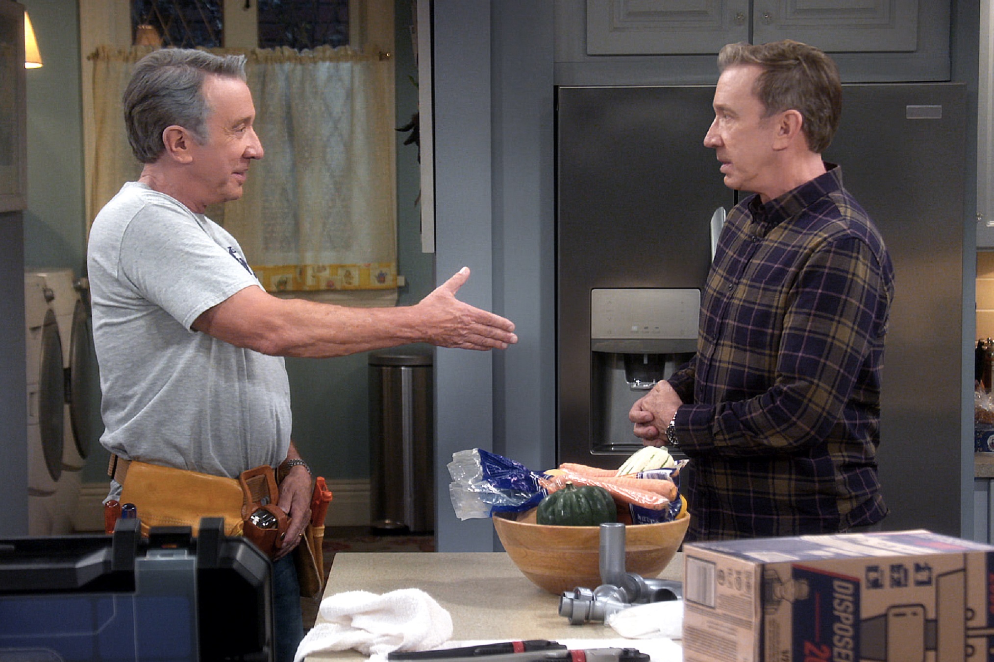 Last Man Standing S Showrunner On That Home Improvement Crossover More Season 9 Deets Last Man Standing S Showrunner On That Home Improvement Crossover More Season 9 Deets