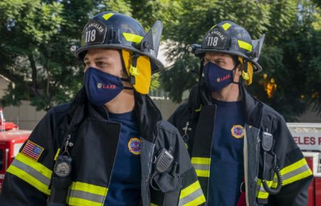 9-1-1 - Oliver Stark and Ryan Guzman in masks