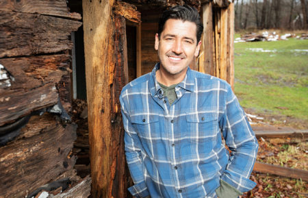 Jonathan Knight of Farmhouse Fixer