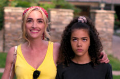 Brianne Howey and Antonia Gentry - Ginny & Georgia - Season 1 Netflix