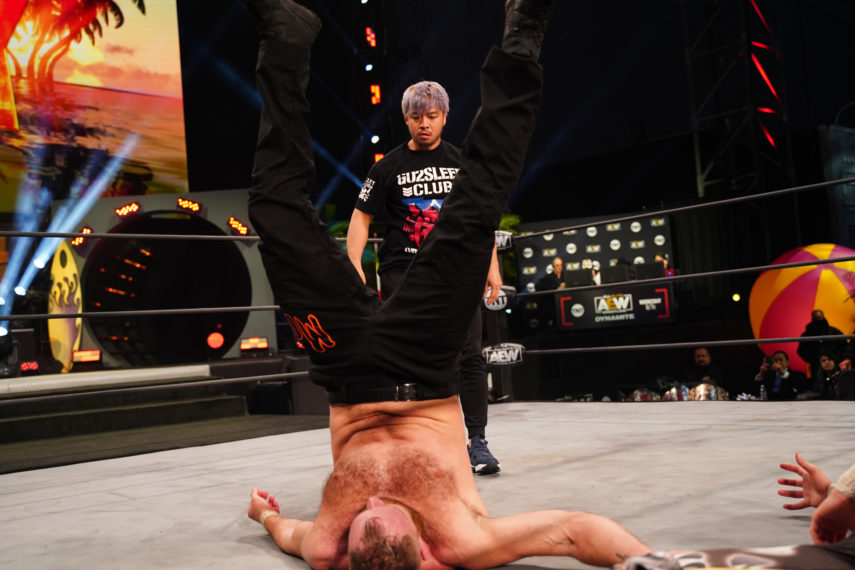 Kenta attacks Jon Moxley on AEW Dynamite