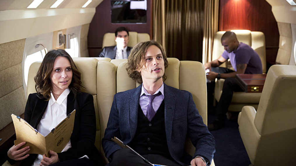 Criminal Minds - Jennifer Love Hewitt as Kate Callahan and Matthew Gray Gubler as Spencer Reid in a jet