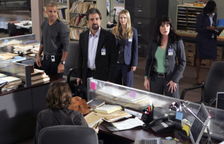 Criminal Minds Season 3 Morgan Rossi JJ Prentiss Reid