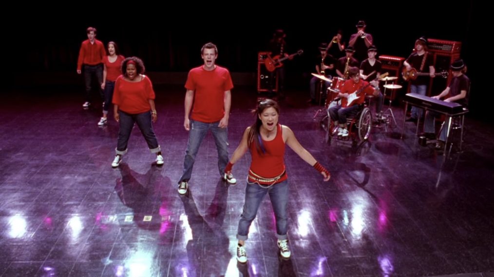 Glee Pilot Tina Finn Mercedes Rachel Kurt