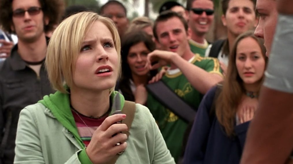 Kristen Bell as Veronica Mars - Pilot Episode